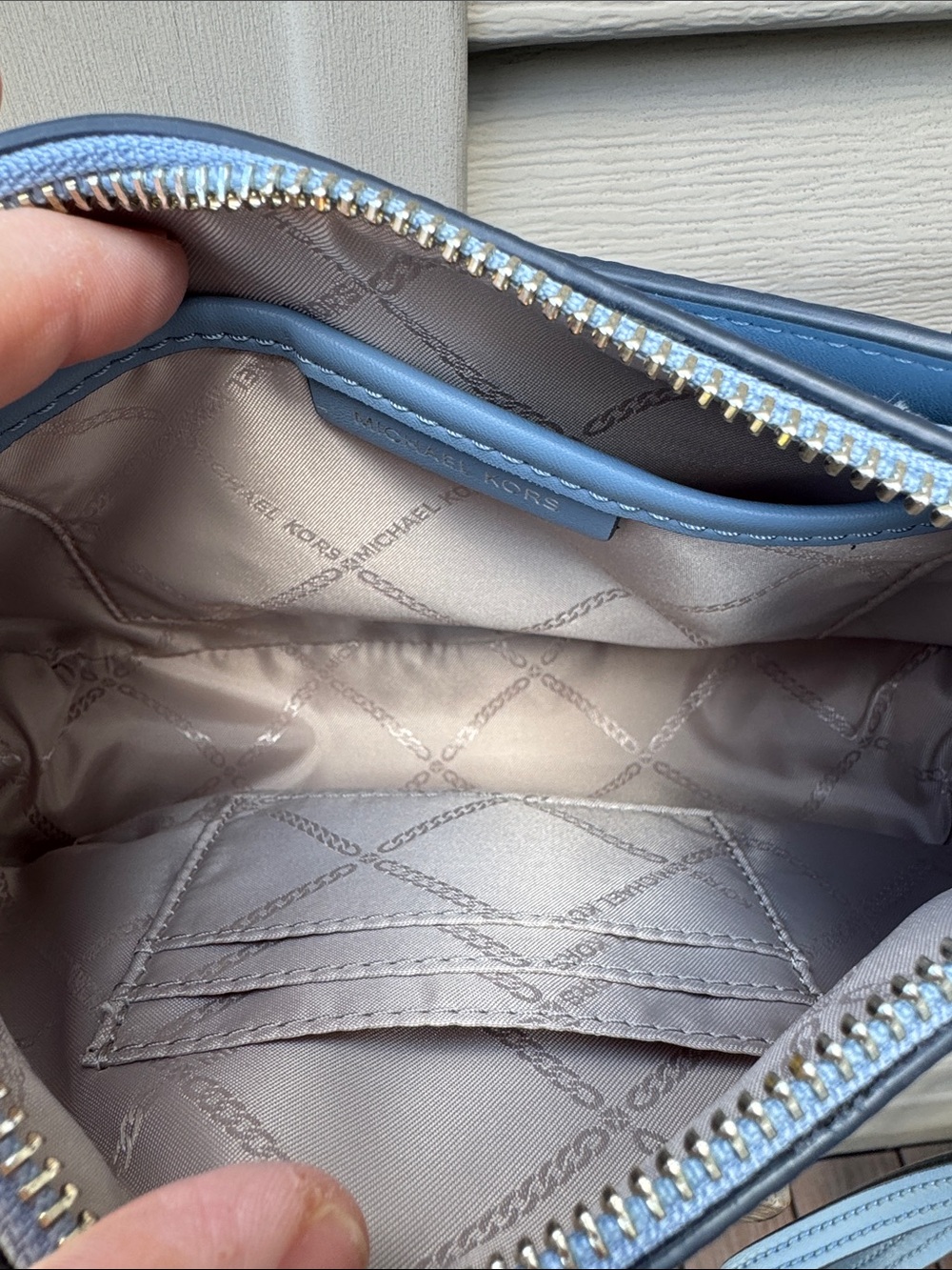 Michael Kors Light Blue Pebbled Leather shoulder bag NWOT - Picture 6 of 10